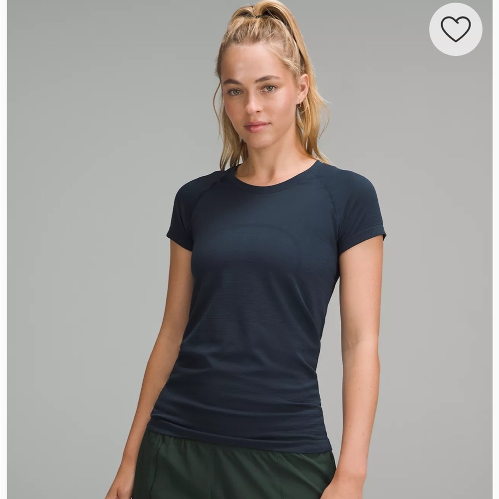 Lululemon Swiftly Tech Short-Sleeve Shirt 2.0 *Hip Length Size 4 True Navy